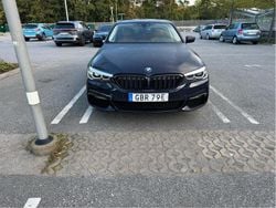 Blå Begagnad 2020 BMW 530e M Sport Sedan | 299 000 kr (Bra pris)