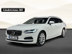 Vit Begagnad 2022 Volvo V90 Momentum Kombi | 349 900 kr (Marknadspris)