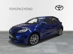 Tvåtonslack neptune blue/a4bc (m19) Ny 2024 Toyota Yaris Hybrid Edition Halvkombi | 299 000 kr (Marknadspris)