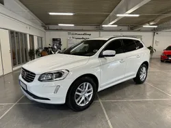 Vit Begagnad 2017 Volvo XC60 Momentum SUV | 169 900 kr (Marknadspris)