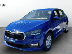 Blå Ny 2025 Skoda Fabia Selection Halvkombi | 225 000 kr (Marknadspris)
