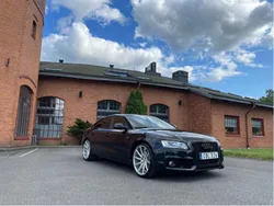 Svart Begagnad 2011 Audi A5 Sportback Comfort Halvkombi | 119 995 kr (Marknadspris)