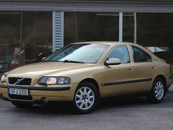 Gul Begagnad 2001 Volvo S60 Business Edition Sedan | 17 900 kr (Bra pris)