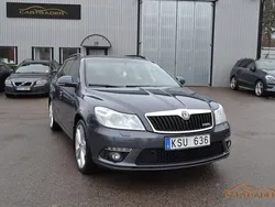 Mörkgrå (grå) Begagnad 2011 Skoda Octavia RS Kombi | 84 900 kr (Bra pris)