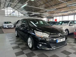 Flerfärgad Begagnad 2013 Citroën C4 Halvkombi | 59 000 kr (Marknadspris)