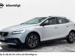 Silver Begagnad 2017 Volvo V40 CC Momentum Kombi | 159 900 kr (Marknadspris)