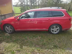 Röd Begagnad 2016 VW Passat GT Kombi | 150 000 kr (Superpris)