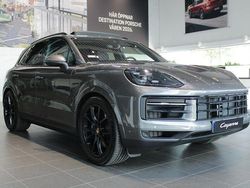 Grå Ny 2025 Porsche Cayenne SUV | 1 483 200 kr (Bra pris)