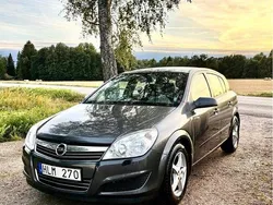 Grå Begagnad 2008 Opel Astra Halvkombi | 28 000 kr (Lite dyr)