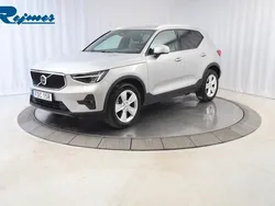 Silver Begagnad 2023 Volvo XC40 Core SUV | 314 900 kr (Superpris)