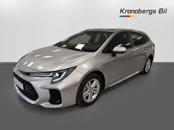 Silver metallic Begagnad 2023 Suzuki Swace Kombi | 299 900 kr (Lite dyr)