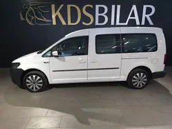 Vit Begagnad 2016 VW Caddy Maxi Life Life Minibuss | 109 900 kr (Superpris)