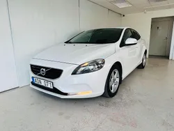 Vit Begagnad 2013 Volvo V40 Kombi | 139 900 kr (Marknadspris)