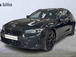 Svart Begagnad 2025 BMW 330e Kombi | 669 900 kr