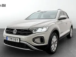 Grå Begagnad 2022 VW T-Roc Life SUV | 274 900 kr (Marknadspris)