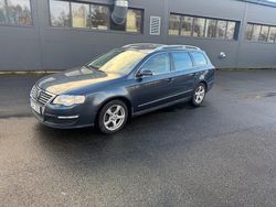 Grå Begagnad 2008 VW Passat Sportline Kombi | 30 000 kr (Marknadspris)