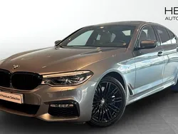 Blå (blue) Begagnad 2017 BMW 540 M Sport Sedan | 478 700 kr (Marknadspris)