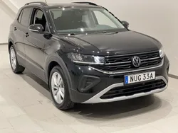 Svart (deep black pearl) Ny 2025 VW T-Cross SUV | 296 900 kr (Marknadspris)