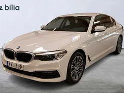 Vit Begagnad 2019 BMW 530e Sport Line Sedan | 319 000 kr (Marknadspris)
