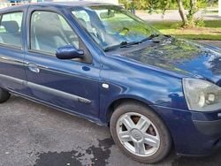 Blå Begagnad 2005 Renault Clio R.S. Halvkombi | 7 000 kr (Superpris)