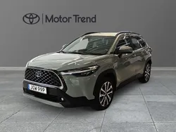 Grön Begagnad 2022 Toyota Corolla Cross Style SUV | 369 500 kr (Marknadspris)