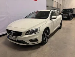 Vit Begagnad 2016 Volvo V60 R-Design Kombi | 225 000 kr (Dyr)