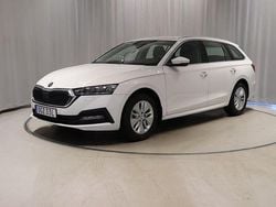 Vit Begagnad 2023 Skoda Octavia G-TEC Kombi | 269 900 kr (Marknadspris)
