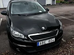 Svart Begagnad 2013 Peugeot 308 Active Halvkombi | 65 000 kr (Marknadspris)