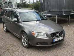 Grå Begagnad 2010 Volvo V70 Summum Kombi | 54 900 kr (Bra pris)