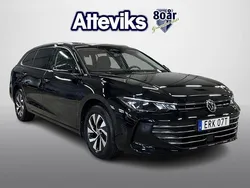 Svart Begagnad 2024 VW Passat Business Kombi | 359 900 kr (Marknadspris)