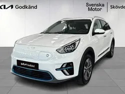 Vit Begagnad 2022 Kia e-Niro SUV | 259 200 kr (Superpris)