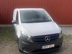 Vit Begagnad 2020 Mercedes Vito Minibuss | 211 250 kr