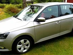 Brun Begagnad 2016 Skoda Fabia Style Halvkombi | 125 000 kr (Marknadspris)