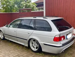Silver Begagnad 2002 BMW 530 M Sport Kombi | 20 000 kr
