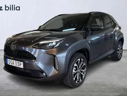 Grå Begagnad 2024 Toyota Yaris Cross Active SUV | 329 900 kr (Lite dyr)