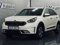Vit Begagnad 2017 Kia Niro Advance SUV | 159 900 kr (Marknadspris)
