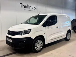 Vit Begagnad 2022 Peugeot Partner Minibuss | 239 900 kr (Lite dyr)