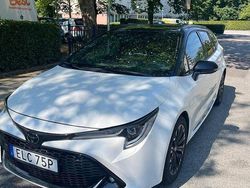 Vit Begagnad 2022 Toyota Corolla Sport Kombi | 240 000 kr (Marknadspris)