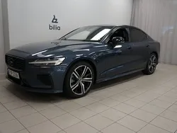 Mörkblå Begagnad 2020 Volvo S60 R-Design Sedan | 364 500 kr (Marknadspris)