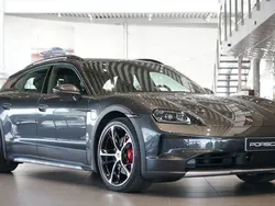Grå Ny 2024 Porsche Taycan 4S Cross Turismo Sedan | 1 299 000 kr