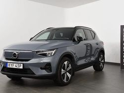 Grå Begagnad 2022 Volvo XC40 Core SUV | 329 800 kr