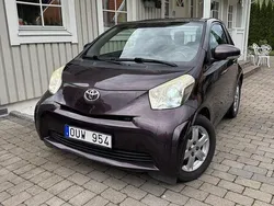 Begagnad 2009 Toyota iQ Halvkombi | 31 900 kr (Marknadspris)