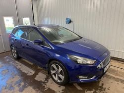Blå Begagnad 2014 Ford Focus Titanium Kombi | 58 000 kr (Marknadspris)