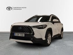 Vit Begagnad 2022 Toyota Corolla Cross Executive SUV | 389 900 kr (Marknadspris)