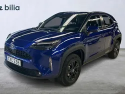 Mörkblå (blå) Ny 2024 Toyota Yaris Cross SUV | 339 900 kr (Marknadspris)