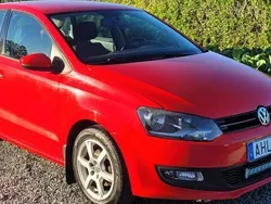 Röd Begagnad 2010 VW Polo Halvkombi | 40 000 kr (Marknadspris)
