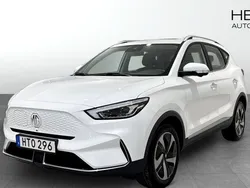 Vit (white) Begagnad 2022 MG ZS Luxury Sedan | 249 900 kr (Superpris)