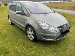 Grå Begagnad 2010 Ford S-MAX S Minibuss | 30 000 kr (Superpris)