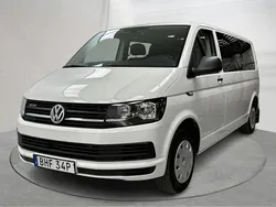 Vit Begagnad 2019 VW Caravelle Minibuss | 140 000 kr