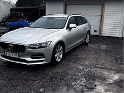 Silver Begagnad 2017 Volvo V90 Kinetic Kombi | 150 000 kr (Bra pris)